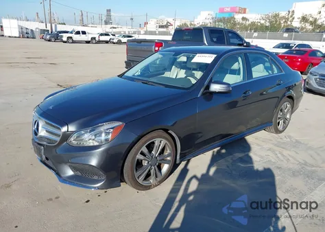 2014 Mercedes-Benz E 350 z USA, uszkodzony, nr VIN WDDHF5KBXEA781775